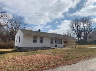 41 Sharon Dr, Saint Charles, MO 63303