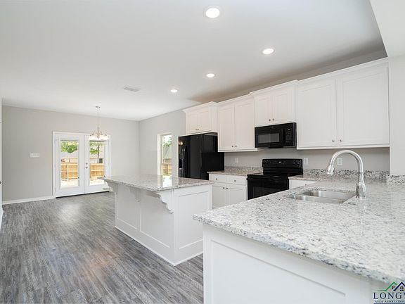 5th image of 262 Oak Valley Dr