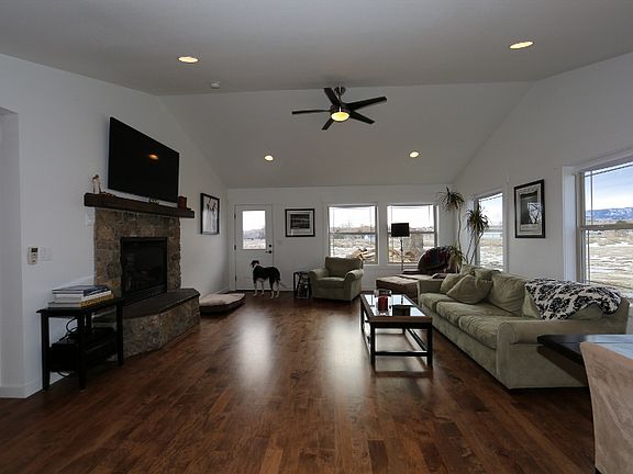 2nd image of 1134 Cross Creek Ct