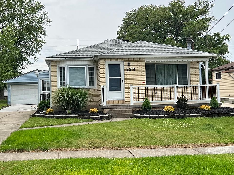 1st image of 228 Raymond Ave