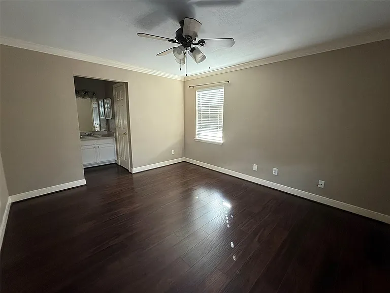 18101 Heritage Ln #8101 — Photo 11