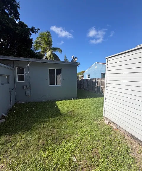 2318 Roosevelt St #2318 — Photo 13