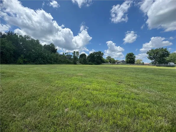 LOT 1 S Main St, Peculiar, MO 64078