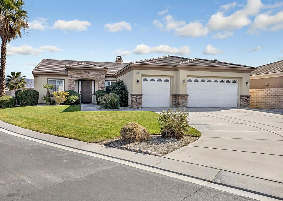 1st image of 43668 Salpare Pl
