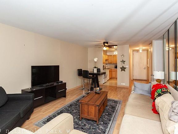 3rd image of 2020 N Lincoln Park W #324