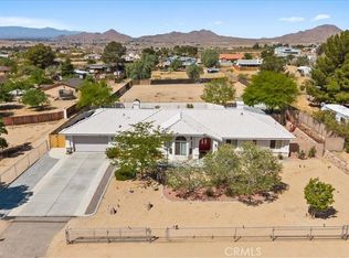 17112 Century Plant Rd, Apple Valley, CA 92307