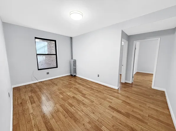 511 West 186th Street image 1 of 17