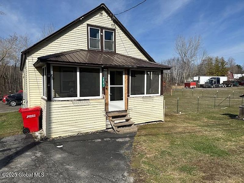 3rd image of 2543 Moriah Road