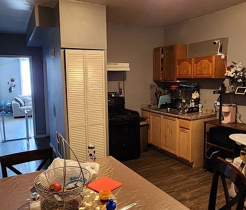 3rd image of 1512 S 49th Ave