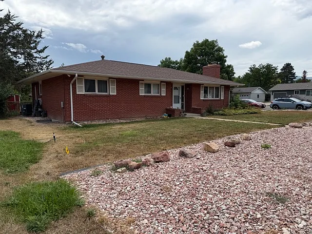 2441 W Elizabeth St — Photo 1