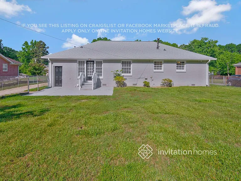 4213 Gladstone Ln — Photo 25