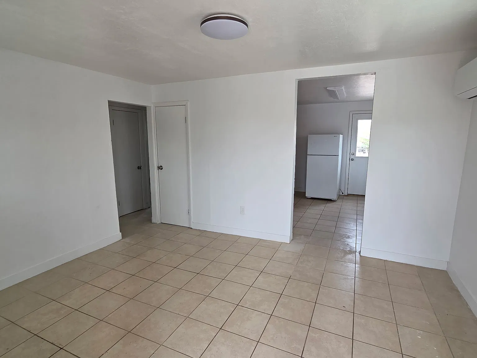 2 bed, 730 sqft, $1,000 — Photo 1
