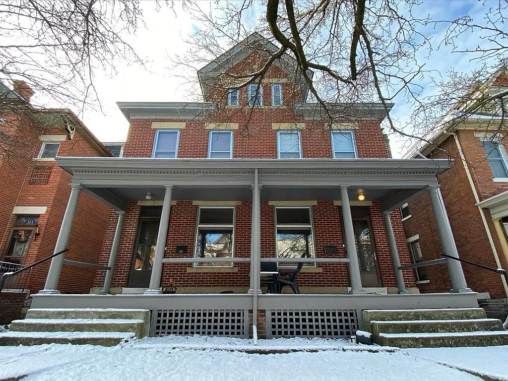 Building Photo - 315 W Hubbard Ave