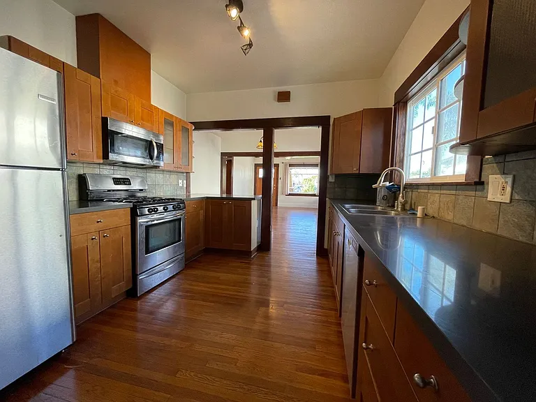 4857 Kansas St — Photo 16