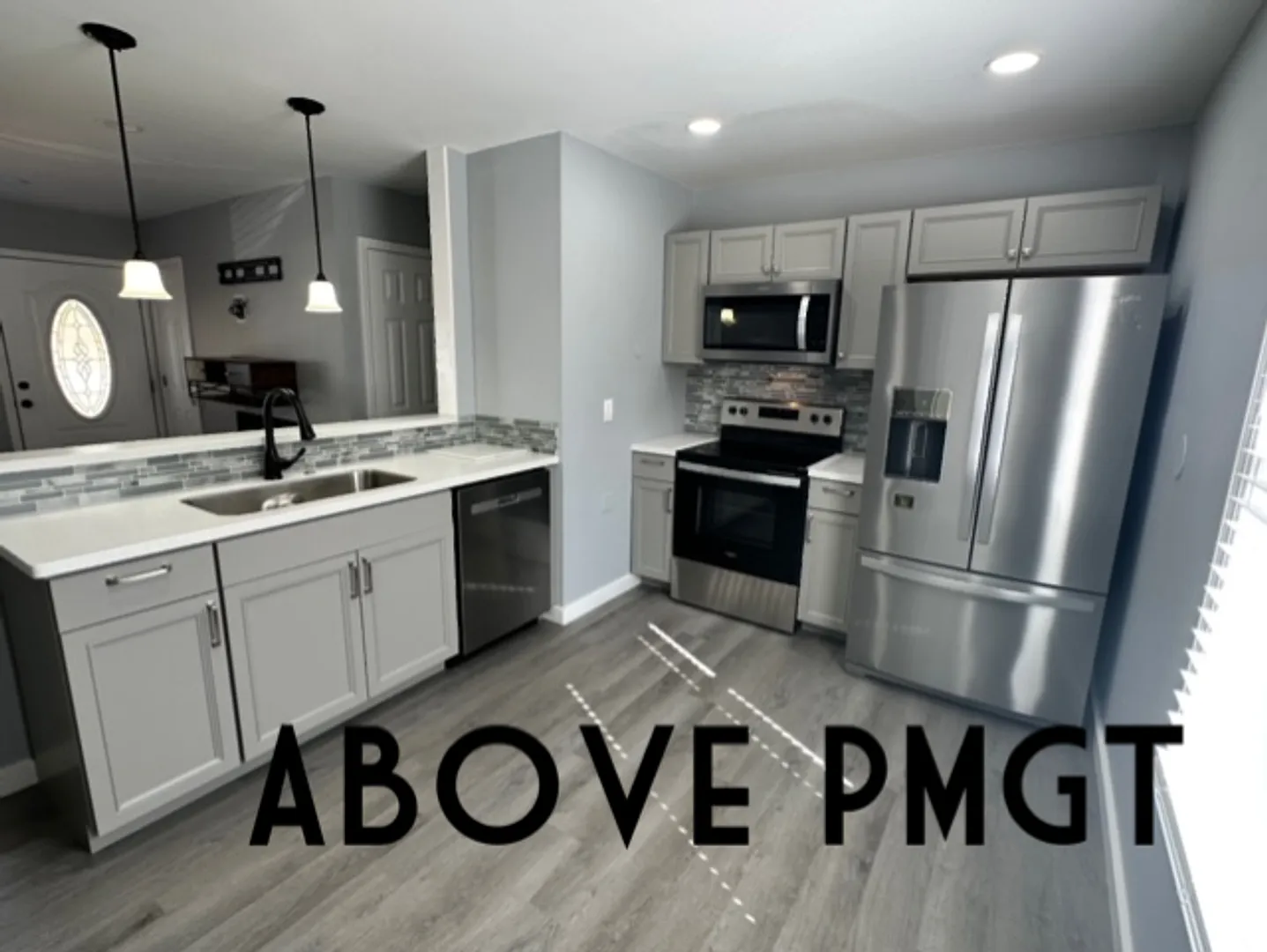 In Greer completely Renovated 3 bedroom - 2 bathroom Home — Photo 3