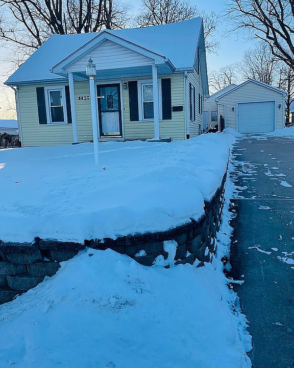 1st image of 3825 N Columbus Ave