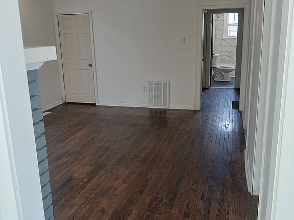 3rd image of 373 S Hamilton St