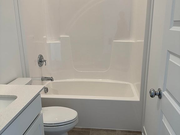 5th image of 1068 Bald Tree Dr