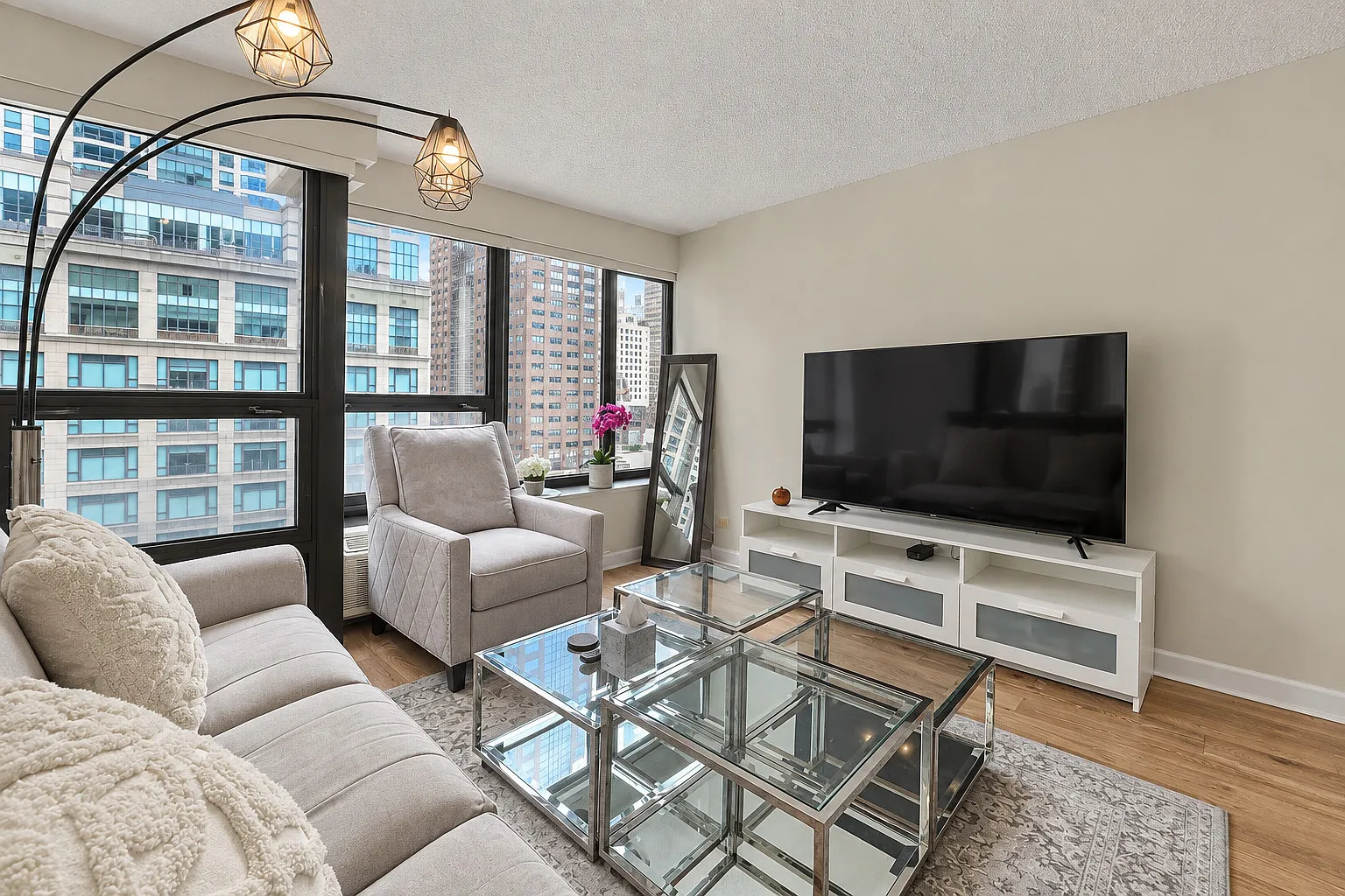 1 bed, 900 sqft, $2,495 — Photo 4