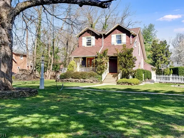 826 Woodland Ave, Mountainside Boro, NJ 07092