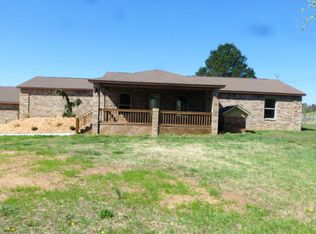10028 N Hwy 59, Cedarville, AR 72932