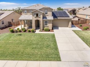 10814 Rainwater Ln, Bakersfield, CA 93306