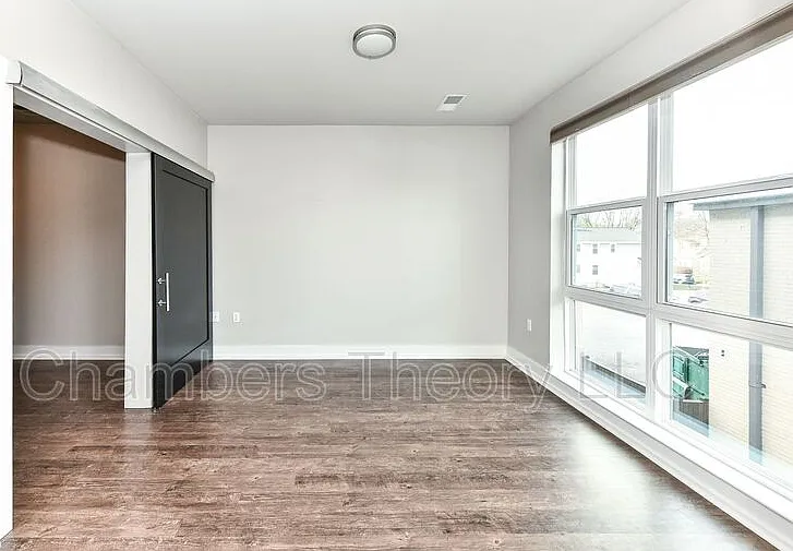 1800 Mount Vernon Ave #208 — Photo 7