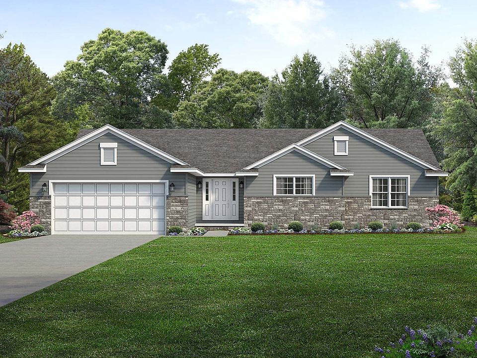 Hanover-Tradition-Custom-Home-Exterior