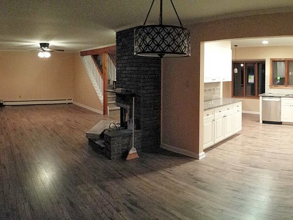 Family Room & Fireplace