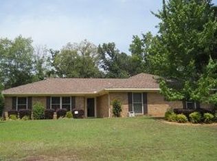 3733 Linda Kaye Dr, Longview, TX 75604