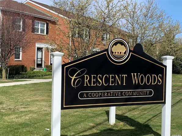 329 Hicksville Road #7, Bethpage, NY 11714