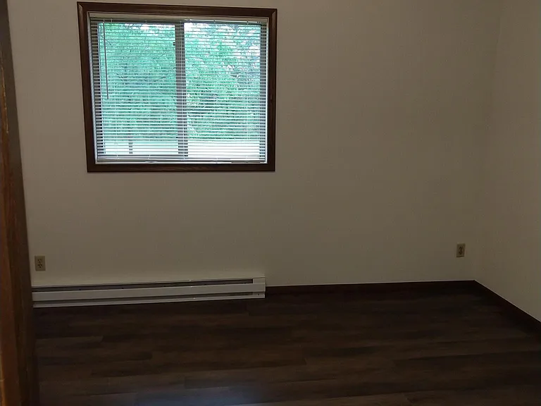 2711 Western Ave #2 — Photo 4