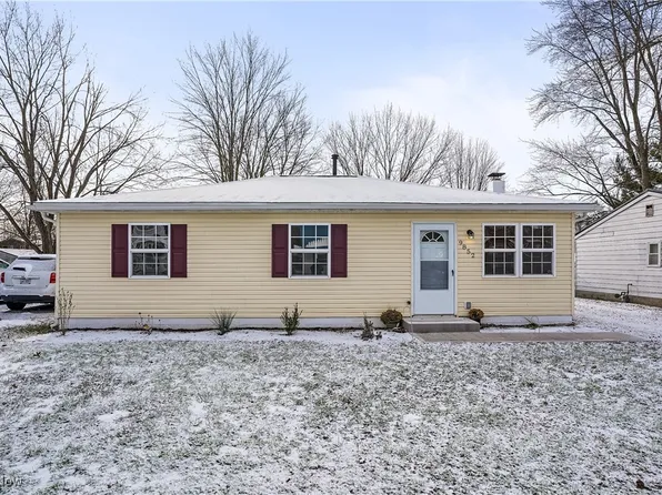 9852 Belden Dr, Windham, OH 44288