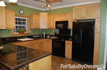 TONS of cabinet and counter space!