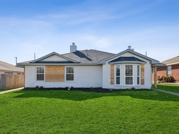 840 Potomac Dr, Lancaster, TX 75134