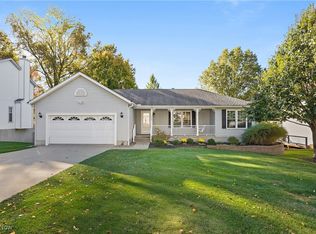 1530 Pilgrim Dr, Stow, OH 44224