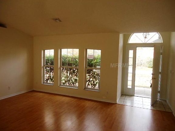 2nd image of 342 Country Lakes Cir