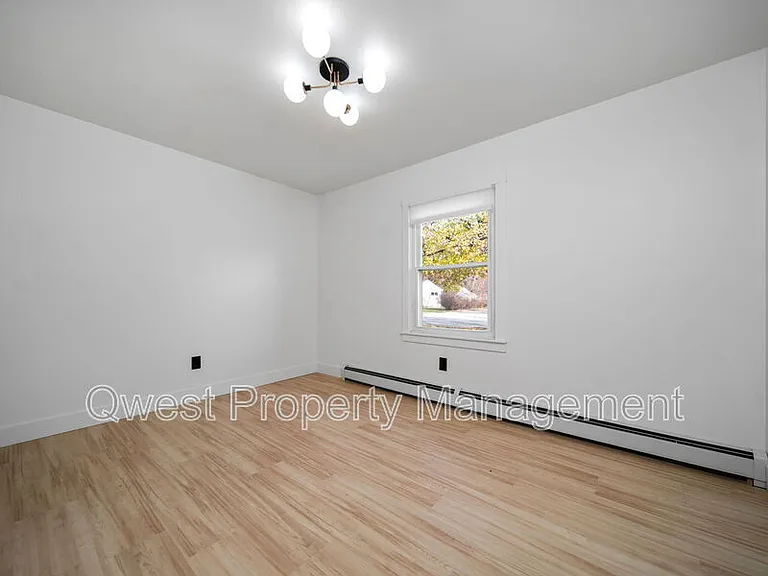 414 Rose St — Photo 8