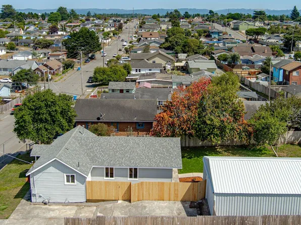 1329 McCullens Ave, Eureka, CA 95503