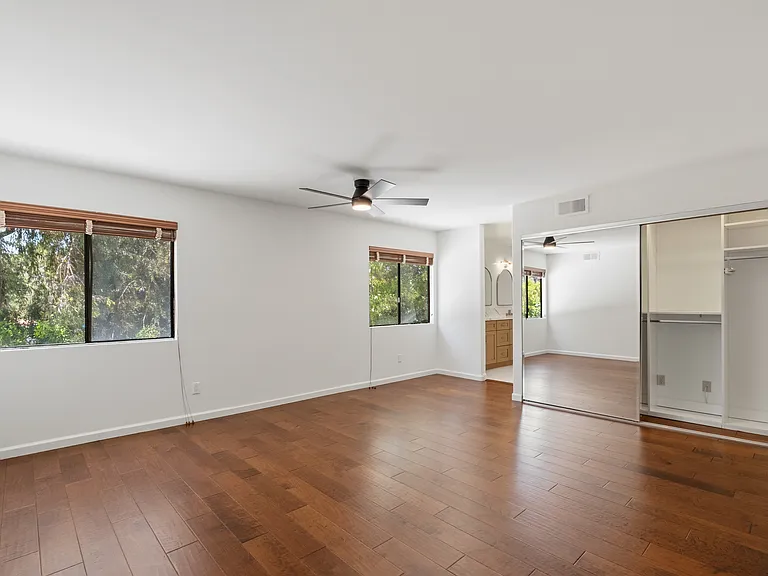4215 Balcony Dr — Photo 26