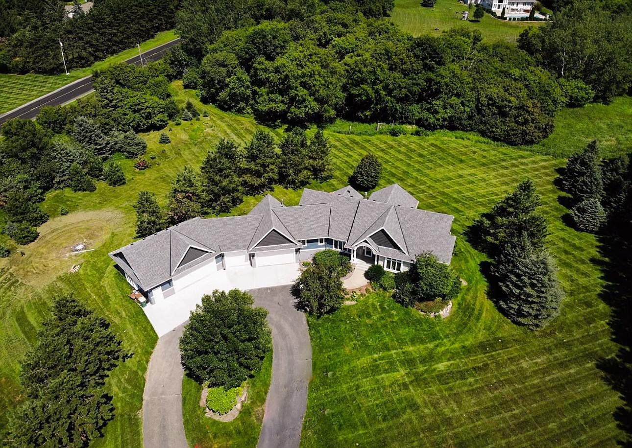 dushof　viviennewestwoodMAN 9547 Dellwood Road Ln N, Stillwater, MN 55082 | Zillow