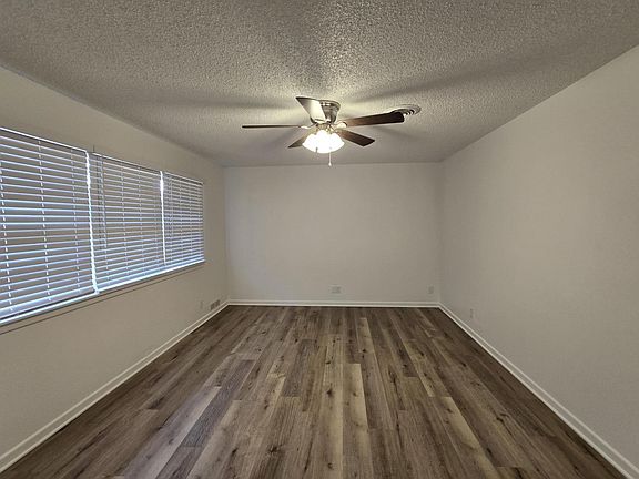 4th image of 901 N 11th St