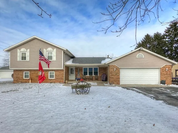 102 Candy Ln, Sharpsville, IN 46068