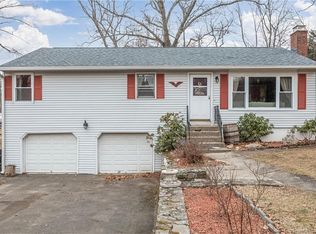 3 Halsey St, Seymour, CT 06483