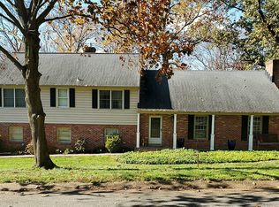 45 Ridgewood Cir, Wilmington, DE 19809