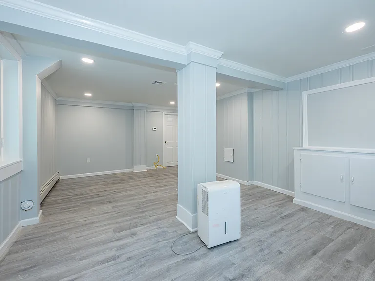 47 Pleasant Ave — Photo 30