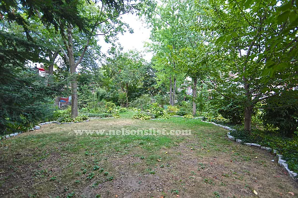 Rented by Nelson Aybar, LREB | media 18