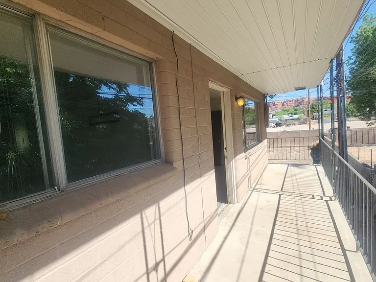 Hackwell Apartments — Photo 14