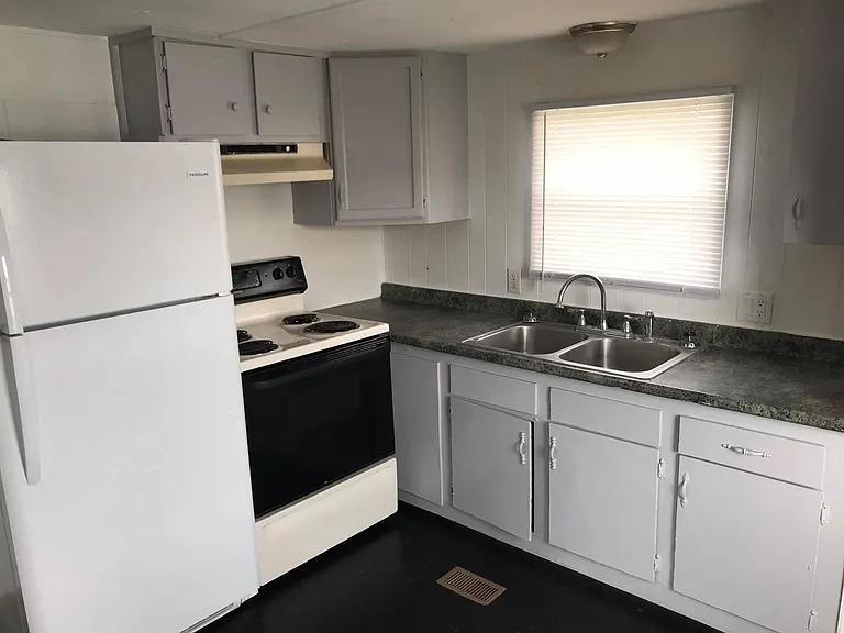 4251 Strobel Ln — Photo 3