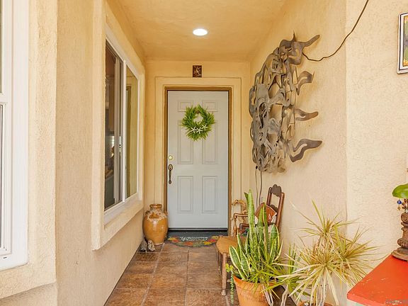 4th image of 3880 Arista Way